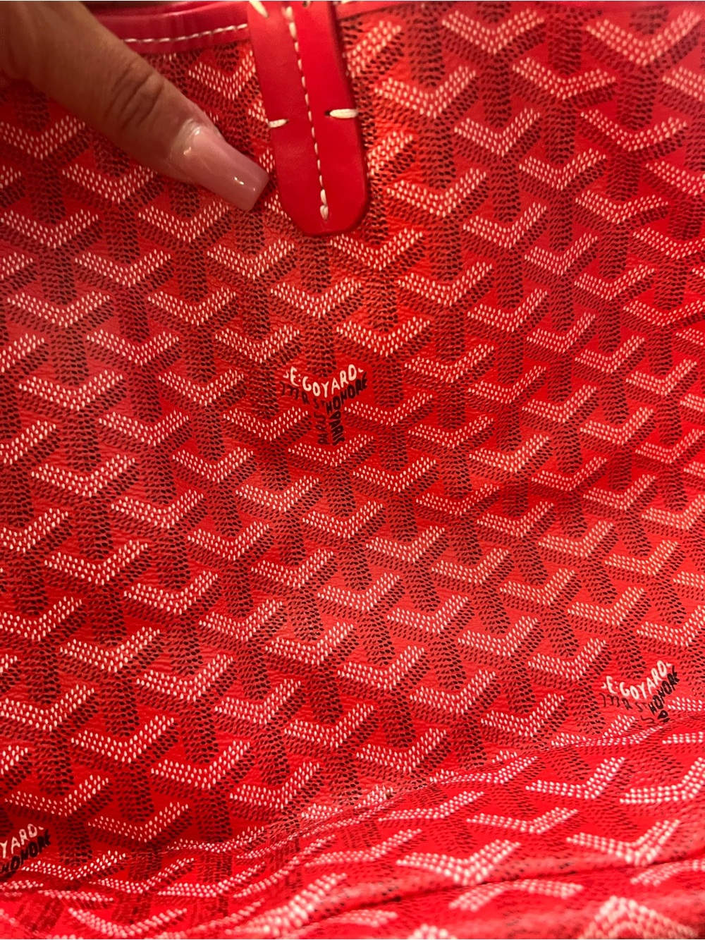 Red Patterned Tote with Matching Pouch - Picture 6 of 6